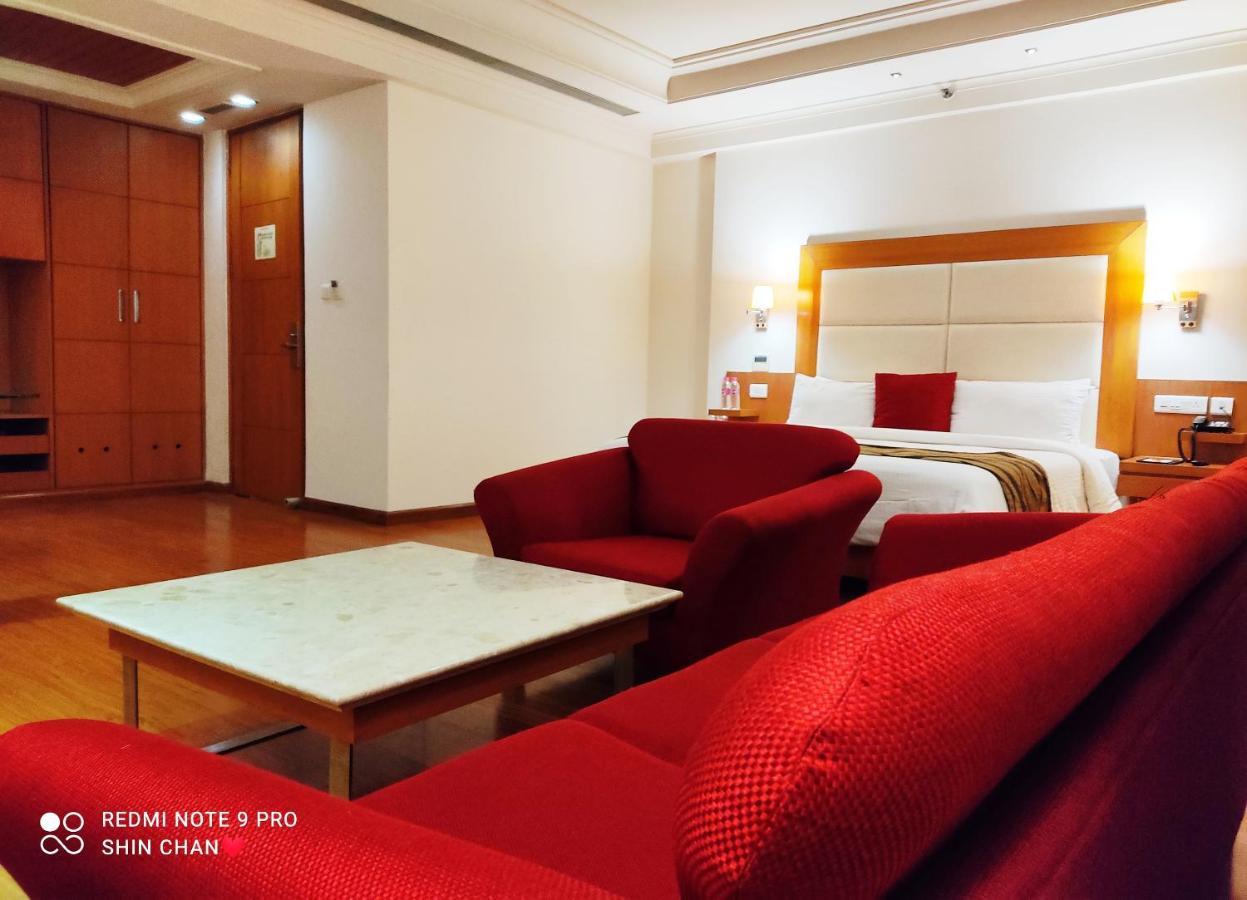Ambrosia Sarovar Portico Харидвар Экстерьер фото