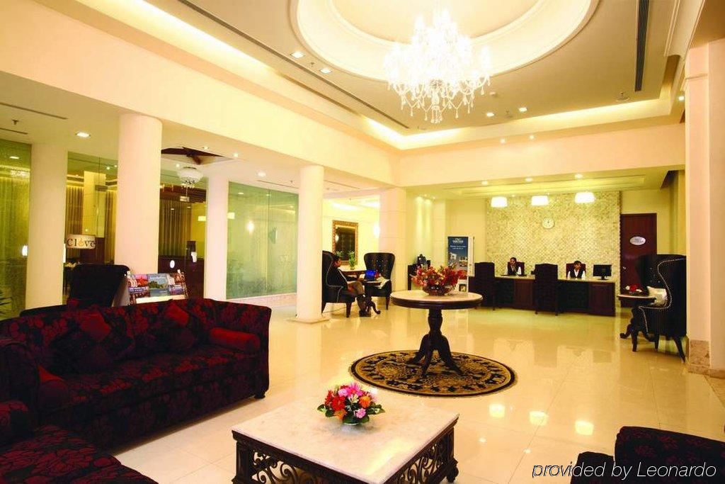 Ambrosia Sarovar Portico Харидвар Интерьер фото